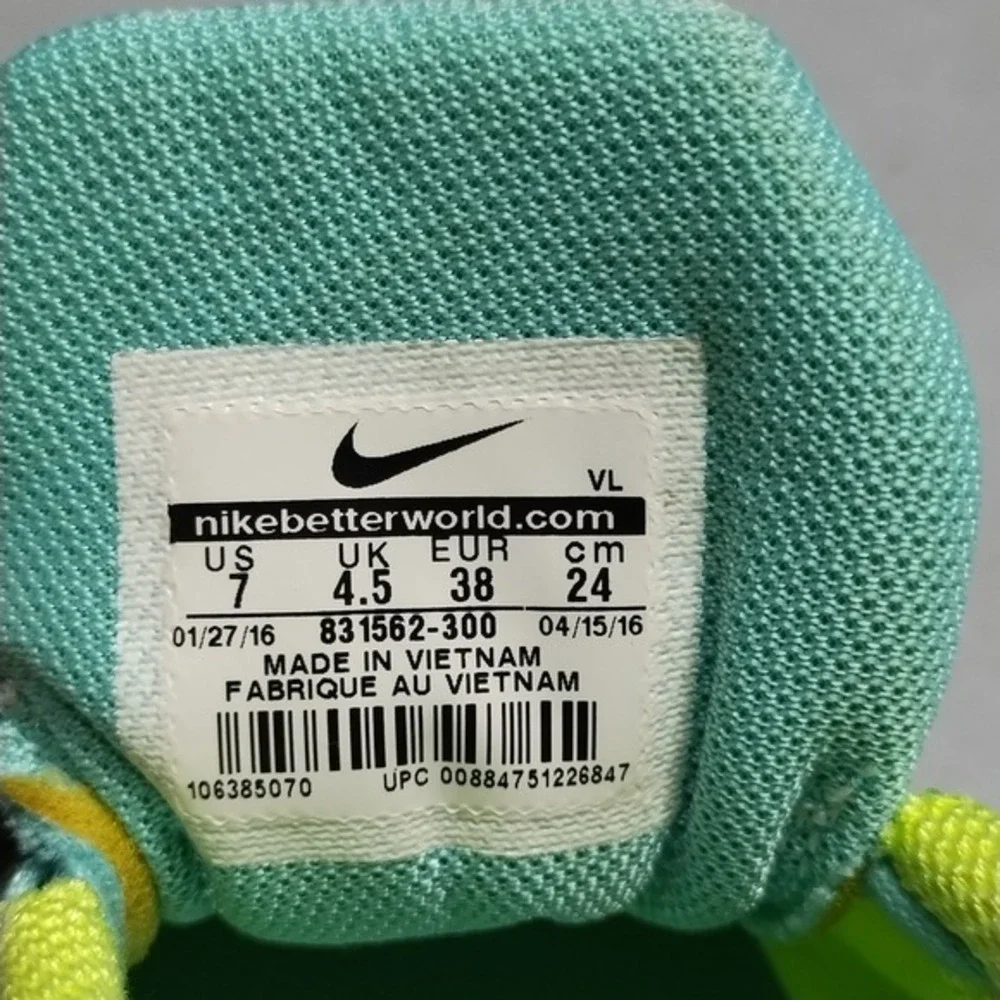 Nike Zoom Winflo 3 Sneakers Women US 7 Multi Athletic Lace Up Running 831562-300